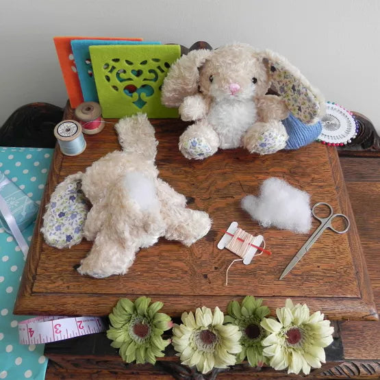 Floral Bunny - Gift in A Tin