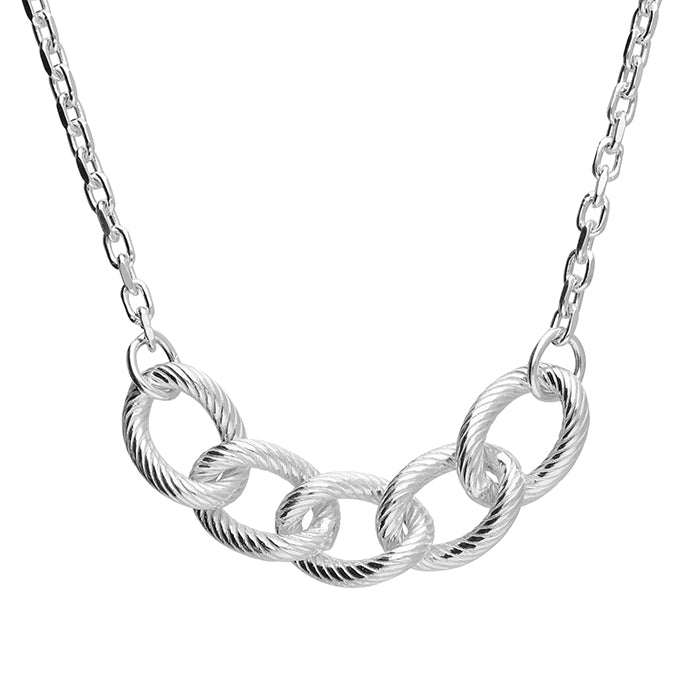 Twisted Oval Link Necklace