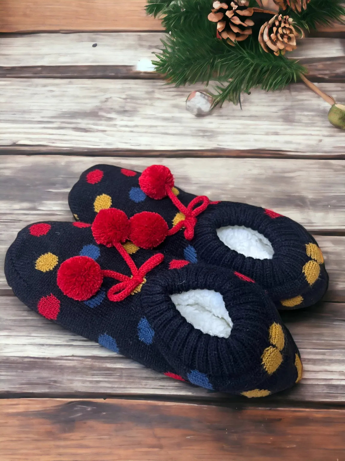 Cosy Slippers - Spots