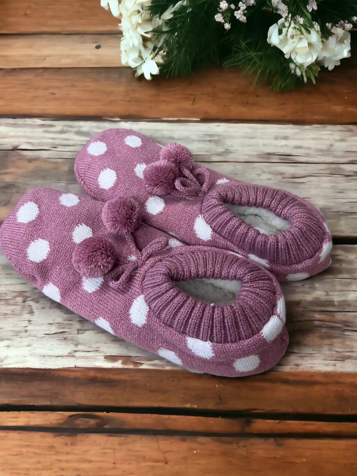 Cosy Slippers - Spots